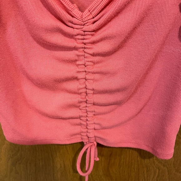 21 SAINTS coral ribbed ruffle shirred front top - Picture 3 of 5